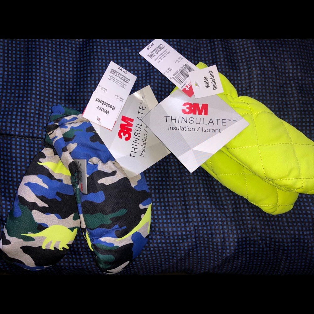 3M Gloves for kids 2 different colors